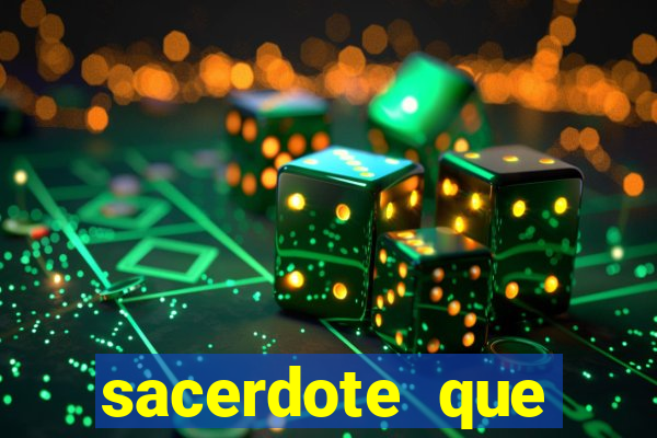 sacerdote que morreu no santo dos santos